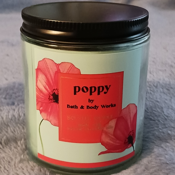 NEW | BATH And BODY WORKS SINGLE WICK CANDLE - Picture 4 of 7